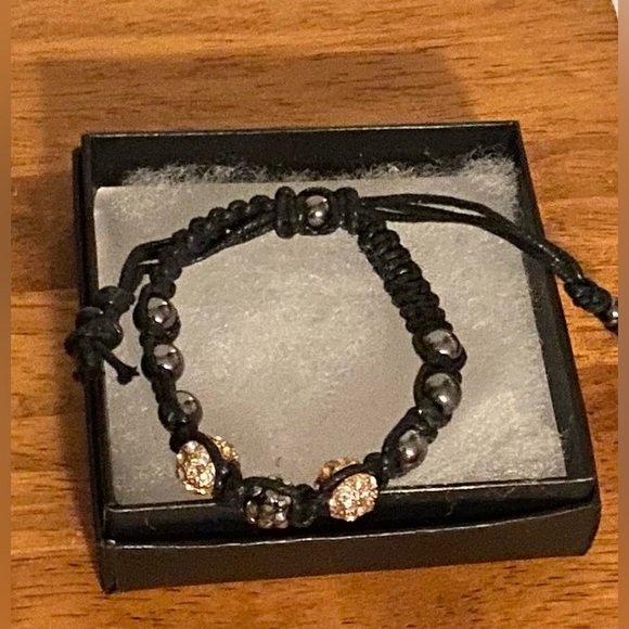 Three sliding knot bracelets.  All 3 for one price! - Picture 10 of 11